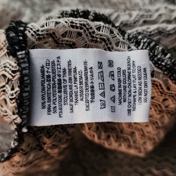 Free People Sleeveless Ruffled Hem Top size: M - Picture 5 of 5